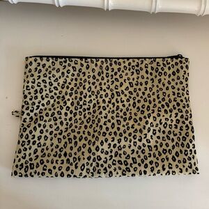 BAGGU Go Pouch-Size Large Honey Leopard
